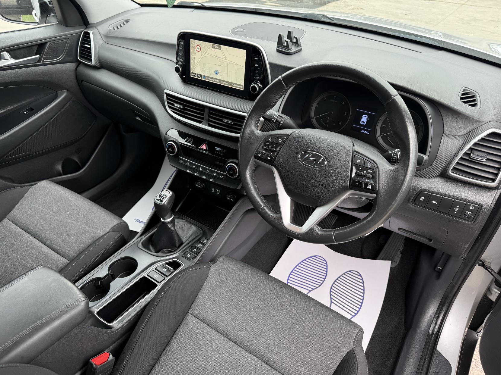 Hyundai TUCSON 1.6 CRDi MHEV SE Nav SUV 5dr Diesel Hybrid Manual Euro 6 (s/s) (115 ps)