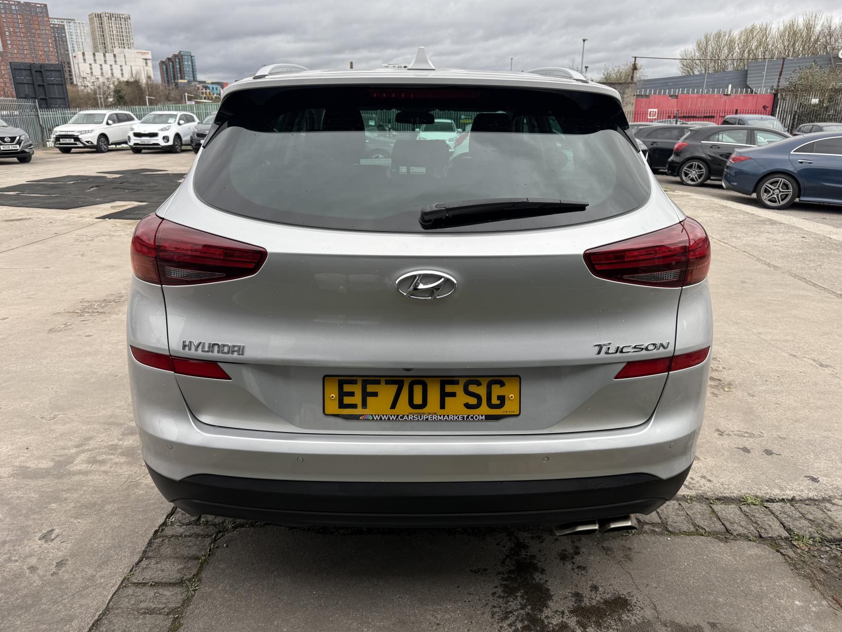 Hyundai TUCSON 1.6 CRDi MHEV SE Nav SUV 5dr Diesel Hybrid Manual Euro 6 (s/s) (115 ps)