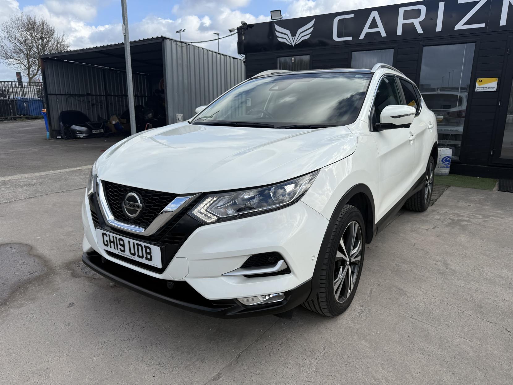 Nissan Qashqai 1.3 DIG-T N-Connecta SUV 5dr Petrol Manual Euro 6 (s/s) (140 ps)